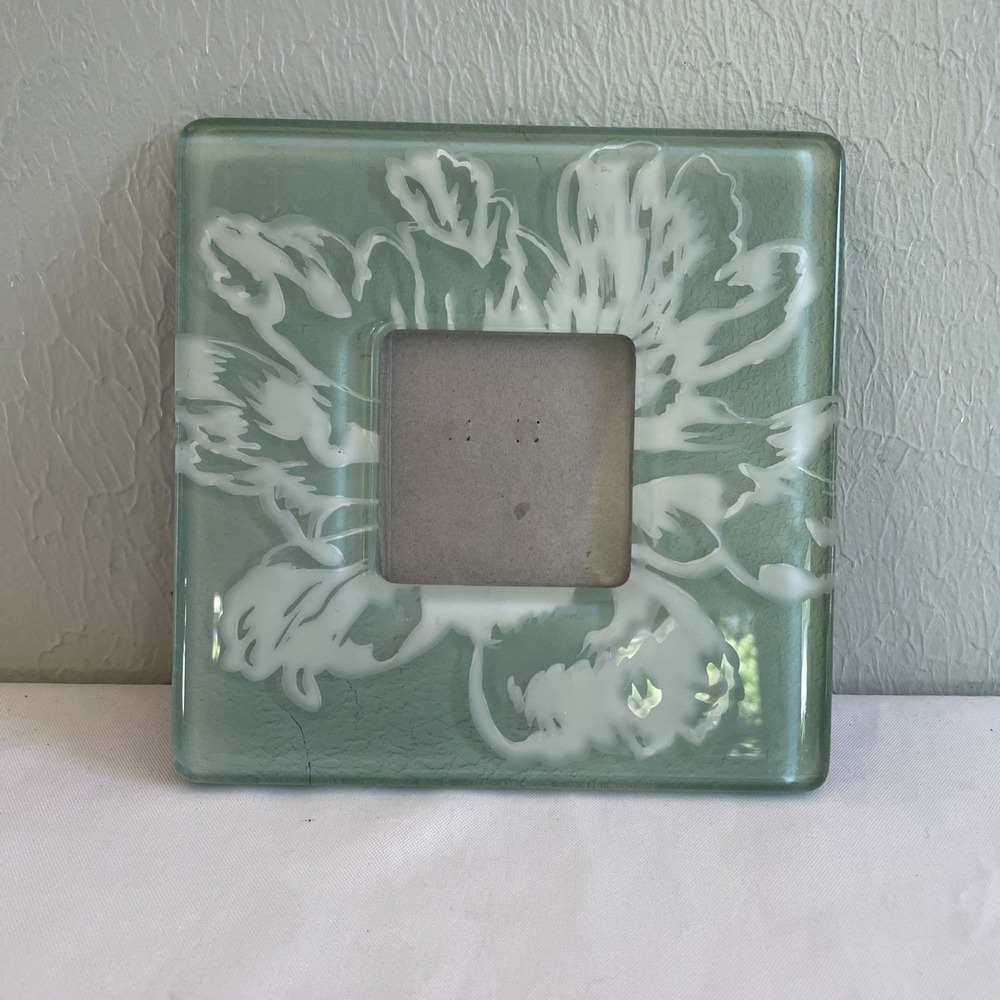 Vintage Sylvestri April Cornell Glass Photo Frame Green & White Flower Etched‎